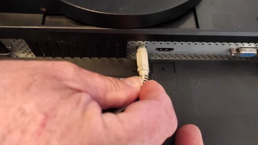 Le Crystal Cube par Cédric Cherotzky connexion du son à l'écran générique (non LCC)