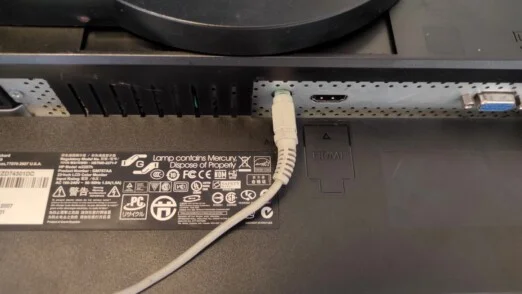 Le Crystal Cube par Cédric Cherotzky connexion du son à l'écran générique (non LCC)