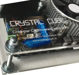 Le Crystal Cube s'affiche Le Crystal Cube s'affiche